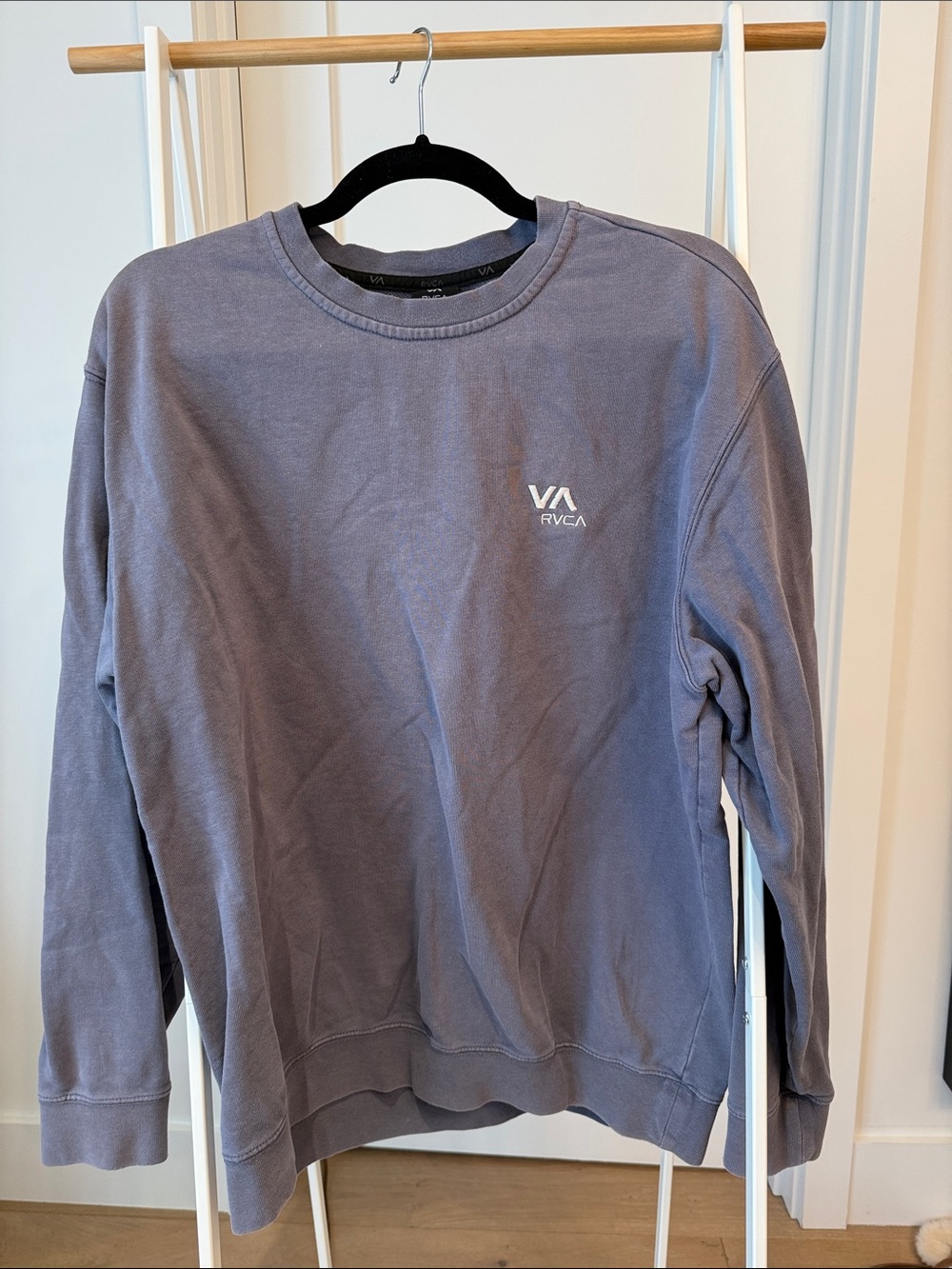 RVCA Men's Crewneck Sweatshirt in Dusty Blue